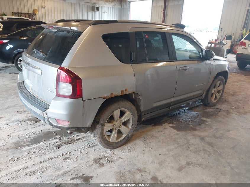 2017 JEEP COMPASS auction photo 4