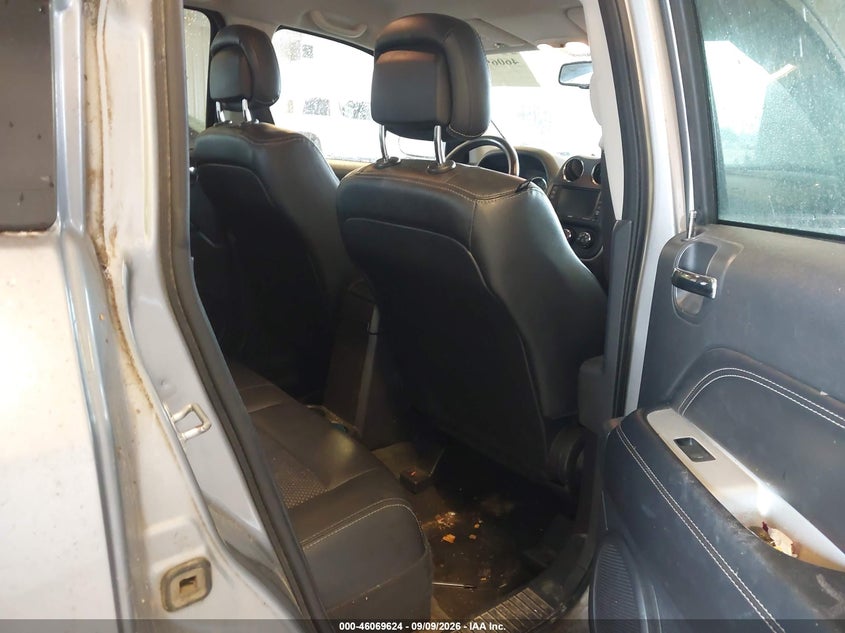 2017 JEEP COMPASS auction photo 8