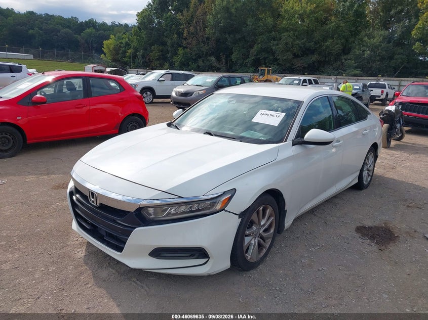 2019 HONDA ACCORD auction photo 2