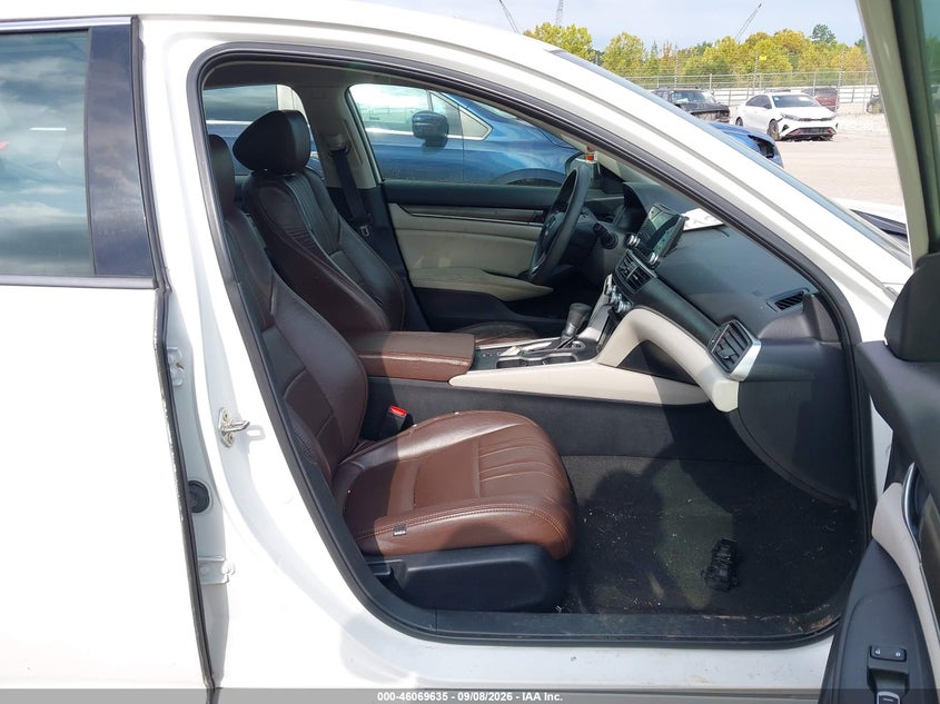2019 HONDA ACCORD auction photo 5