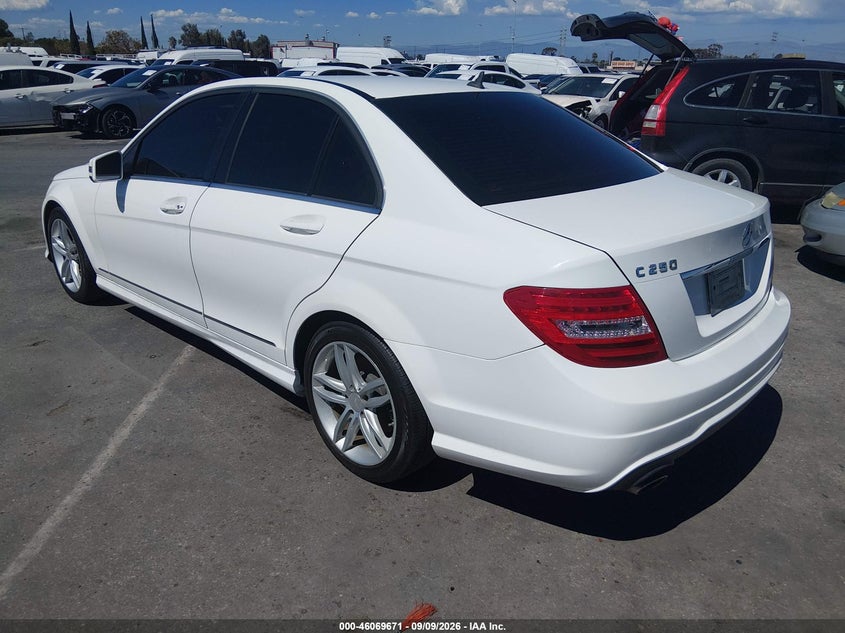 2013 MERCEDES-BENZ C 250 auction photo 3