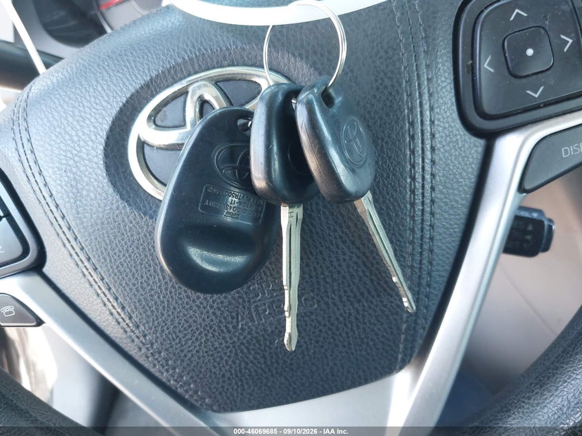 TOYOTA SIENNA - zdjęcie 11
