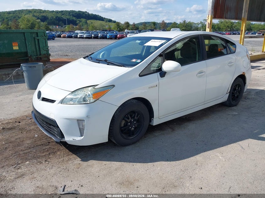 2013 TOYOTA PRIUS auction photo 2
