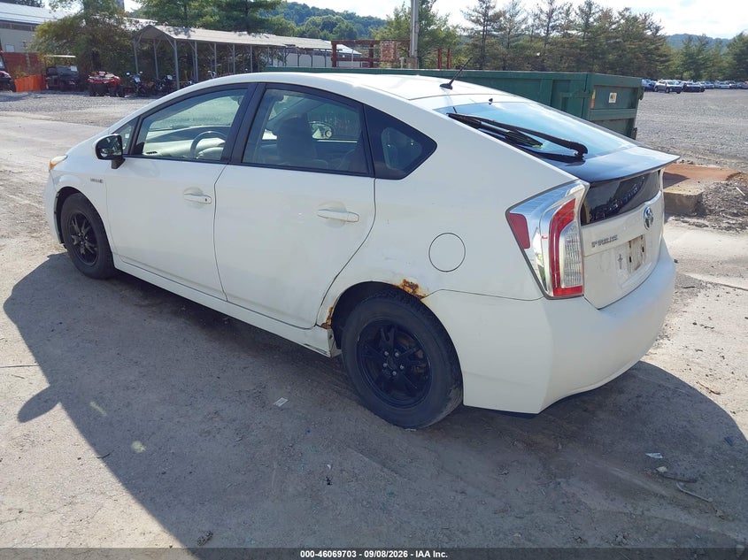 2013 TOYOTA PRIUS auction photo 3