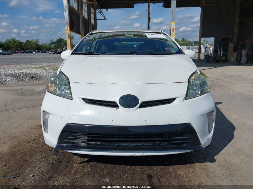 2013 TOYOTA PRIUS auction photo 6