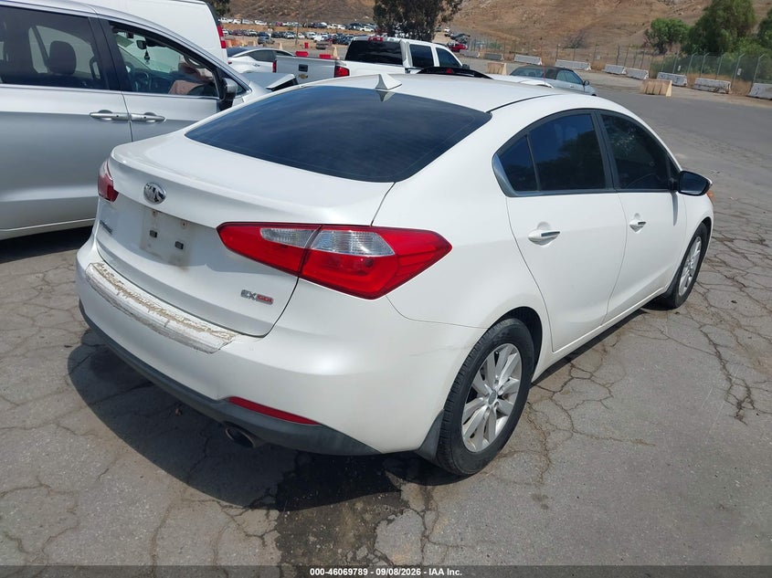 2014 KIA FORTE auction photo 4