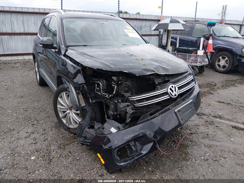 2013 VOLKSWAGEN TIGUAN auction photo 6