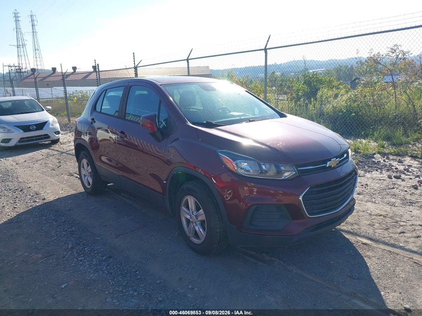 2017 CHEVROLET TRAX auction photo 1