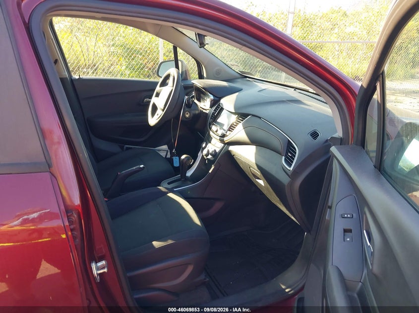 2017 CHEVROLET TRAX auction photo 5
