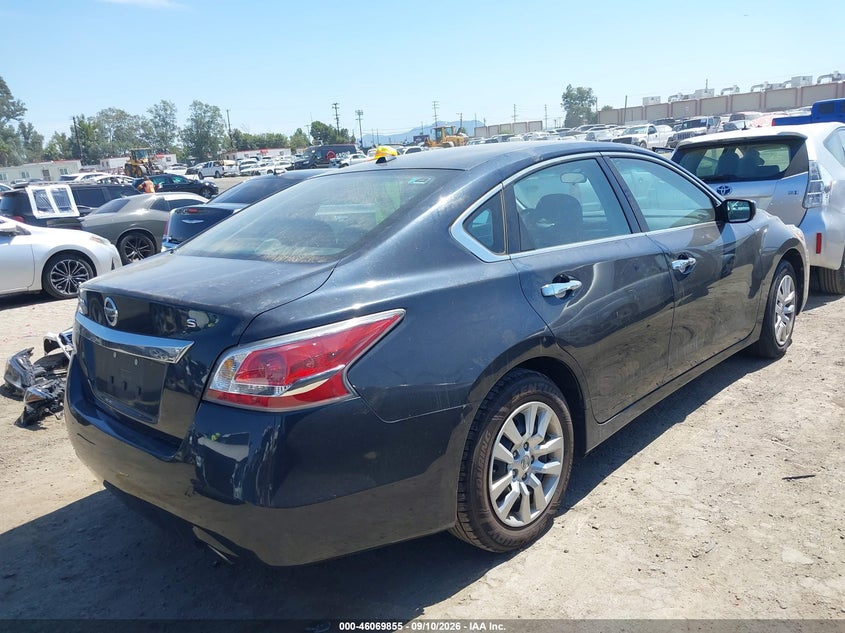 2015 NISSAN ALTIMA auction photo 4