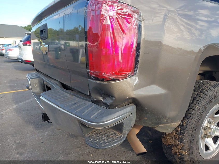 2015 CHEVROLET SILVERADO 1500 auction photo 6