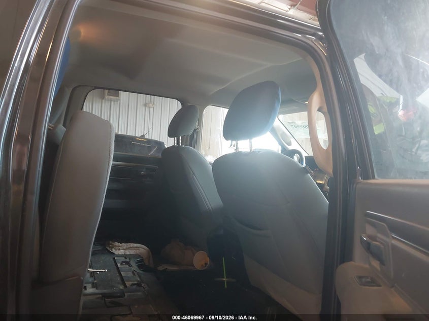 2018 RAM 1500 auction photo 8