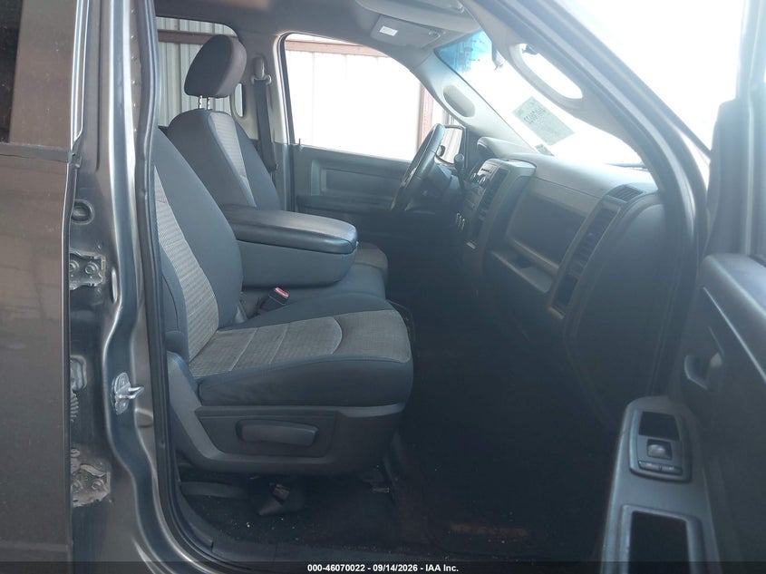 2011 RAM RAM 1500 auction photo 5