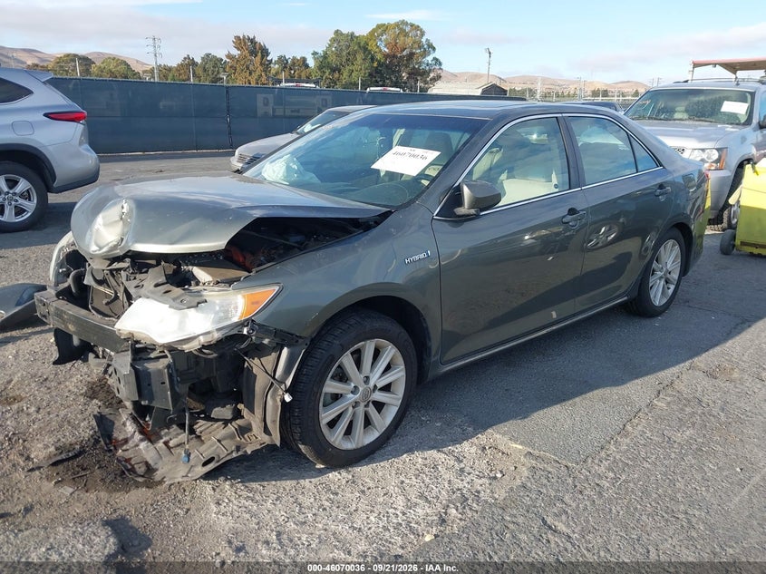 2014 Toyota Camry, Front End, IAAI, VIN 4T1BD1FK9EU124887 — photo 2