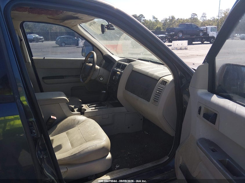 2008 FORD ESCAPE auction photo 5