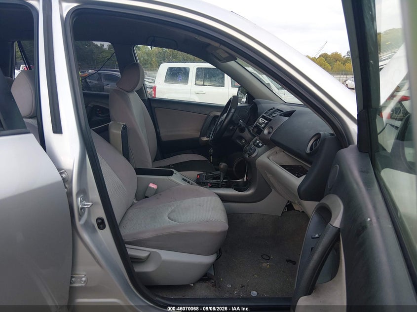 2006 TOYOTA RAV4 auction photo 5