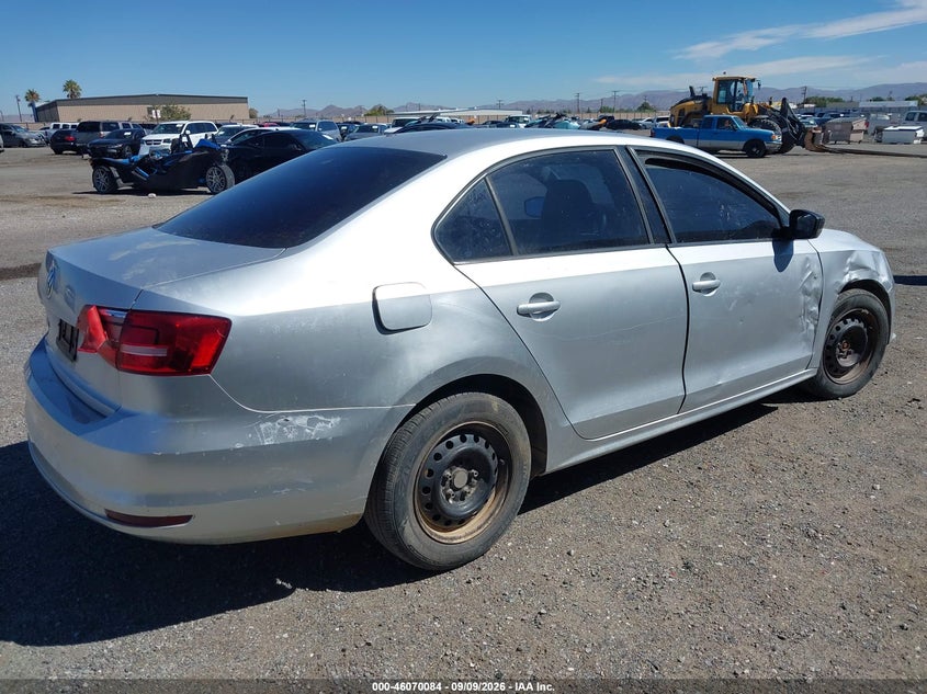 2015 VOLKSWAGEN JETTA auction photo 4
