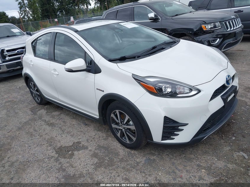 Vin: jtdkdtb30j1615939, lot: 46569639, toyota prius c two 2018 img_1
