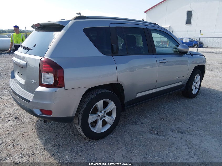 2016 JEEP COMPASS auction photo 4