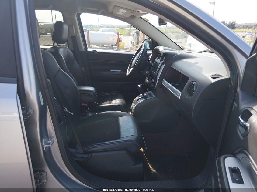 2016 JEEP COMPASS auction photo 5