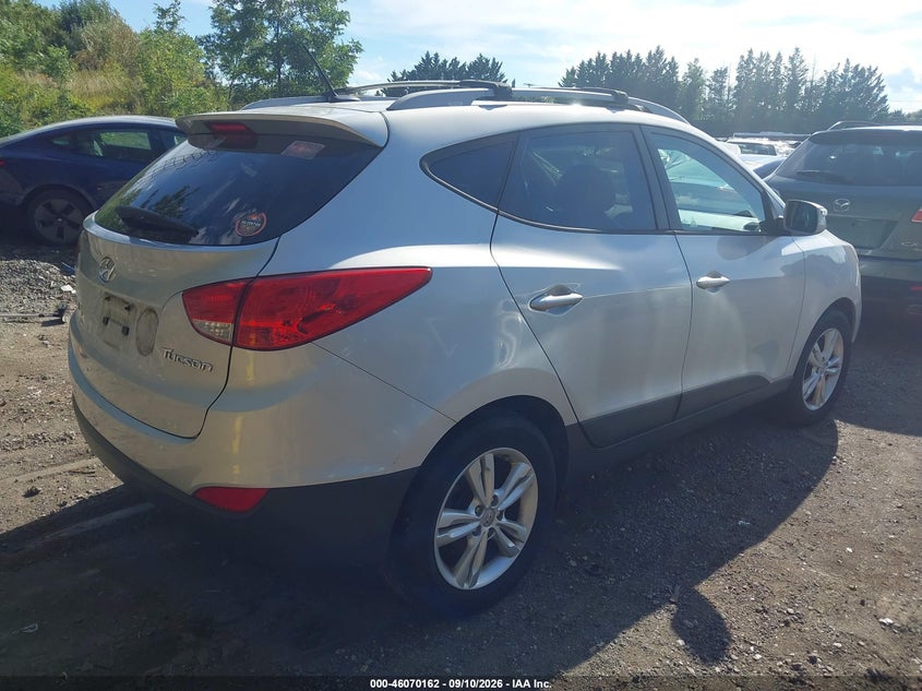 2013 HYUNDAI TUCSON auction photo 4