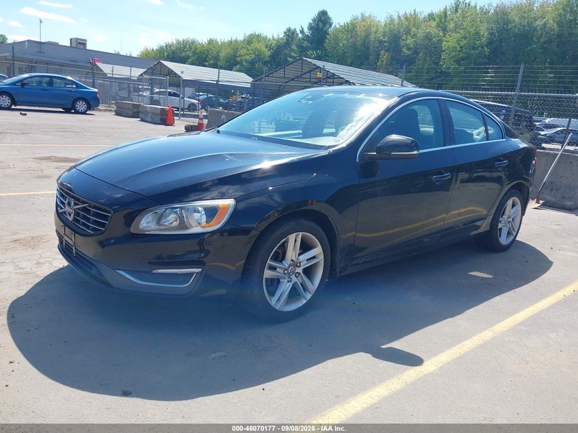 2015 VOLVO S60 auction photo 2
