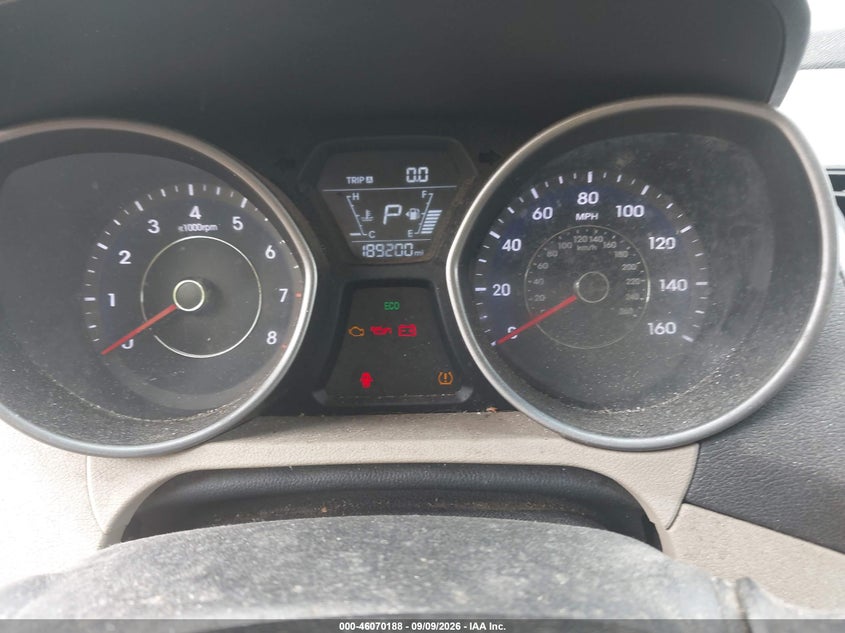 2016 HYUNDAI ELANTRA auction photo 7