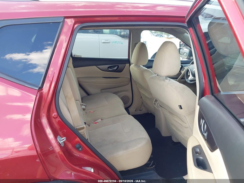 2016 NISSAN ROGUE auction photo 8