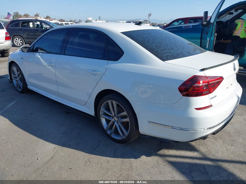 2018 VOLKSWAGEN PASSAT auction photo 3