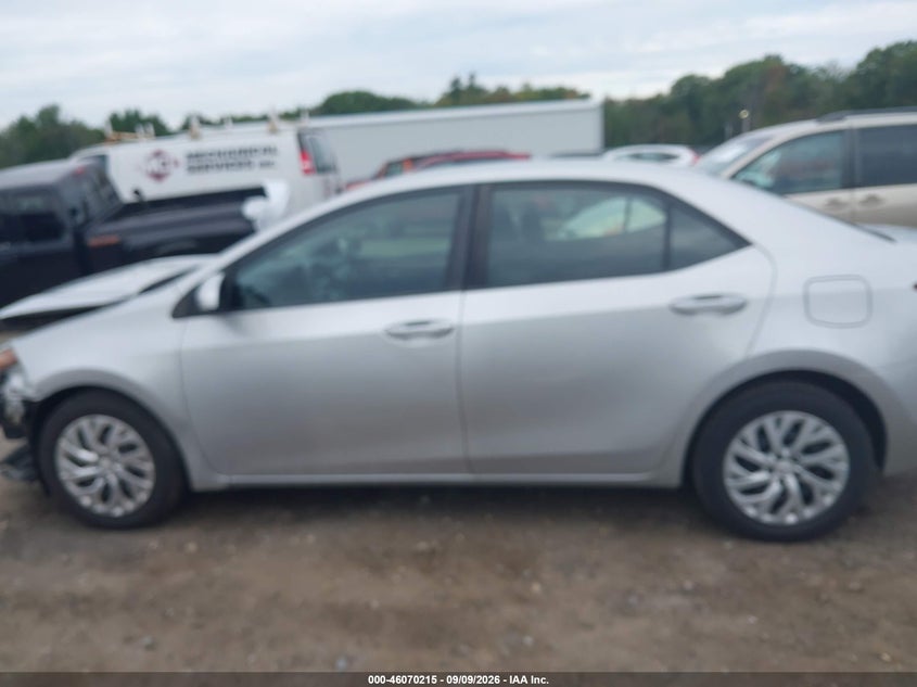 TOYOTA COROLLA - zdjęcie 15