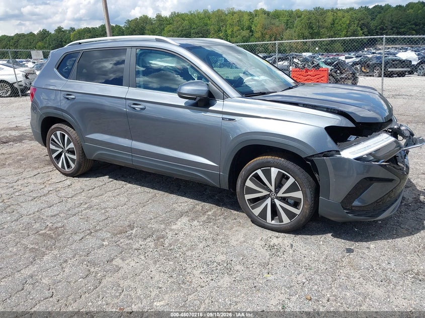 Vin: 3vvrx7b28nm013997, lot: 46569751, volkswagen taos 1.5t se 2022 img_1