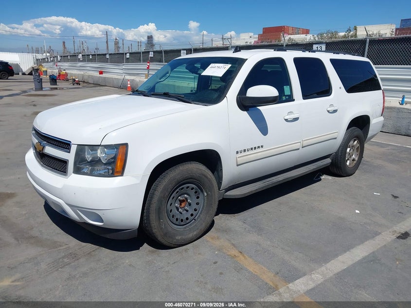2012 CHEVROLET SUBURBAN 1500 auction photo 2