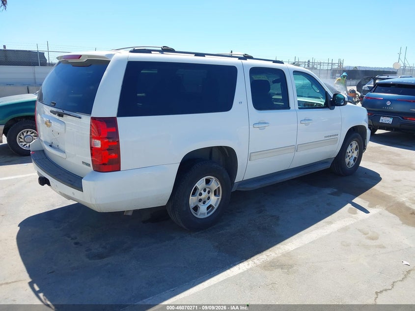 2012 CHEVROLET SUBURBAN 1500 auction photo 4