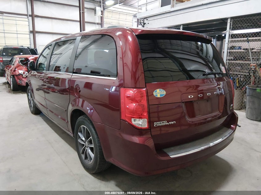 Vin: 2c4rdgcg7hr696113, lot: 46569816, dodge grand caravan sxt 20173
