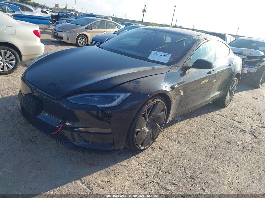 Vin: 5yjsa1e63tf557502, lot: 46569818, tesla model s plaid/signature series 20262
