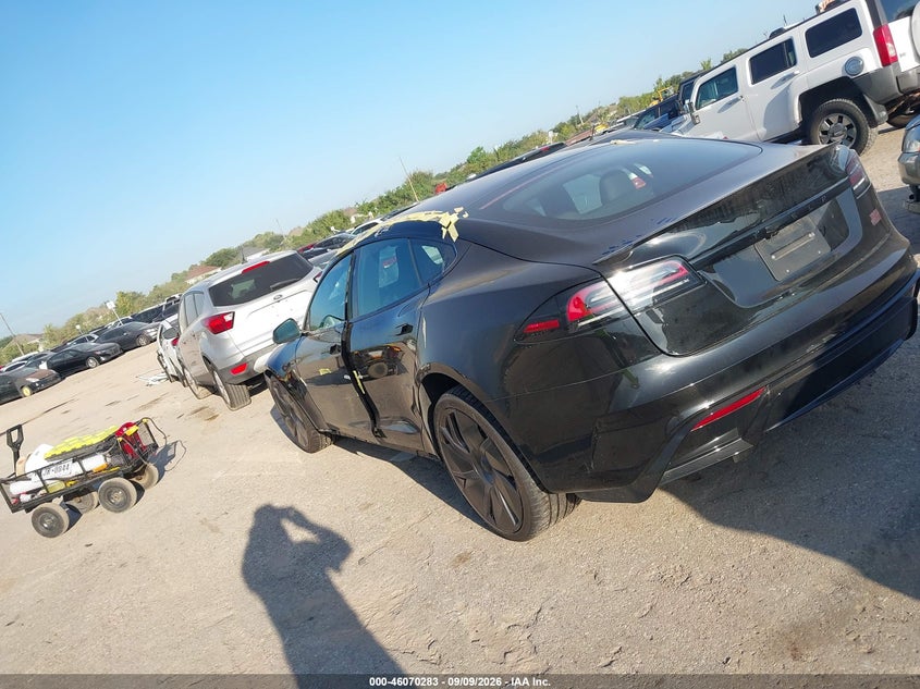 Vin: 5yjsa1e63tf557502, lot: 46569818, tesla model s plaid/signature series 20263