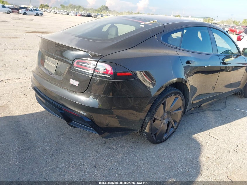 2026 TESLA MODEL S auction photo 4