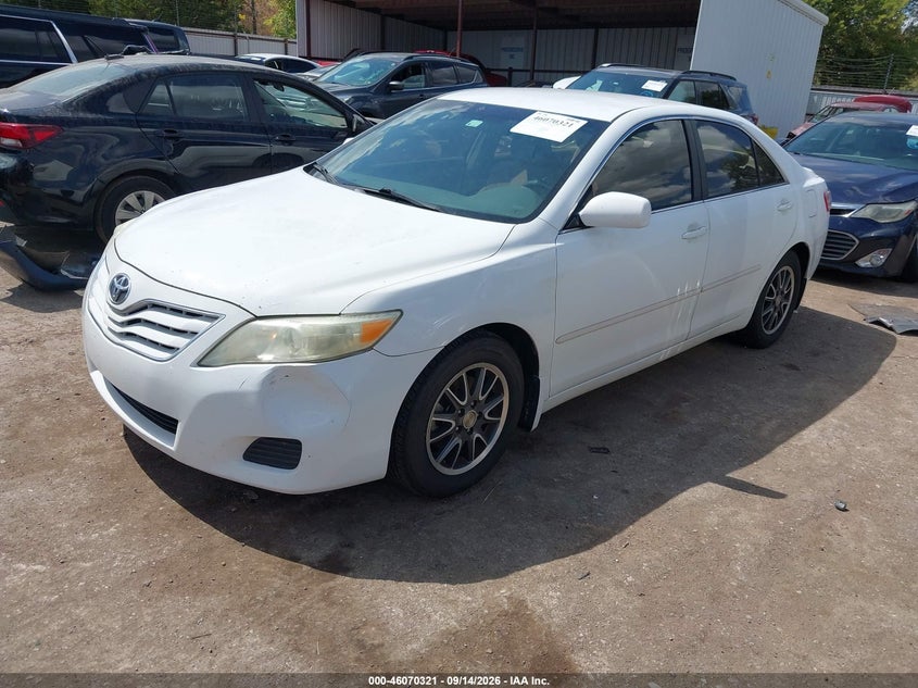 2010 TOYOTA CAMRY auction photo 2