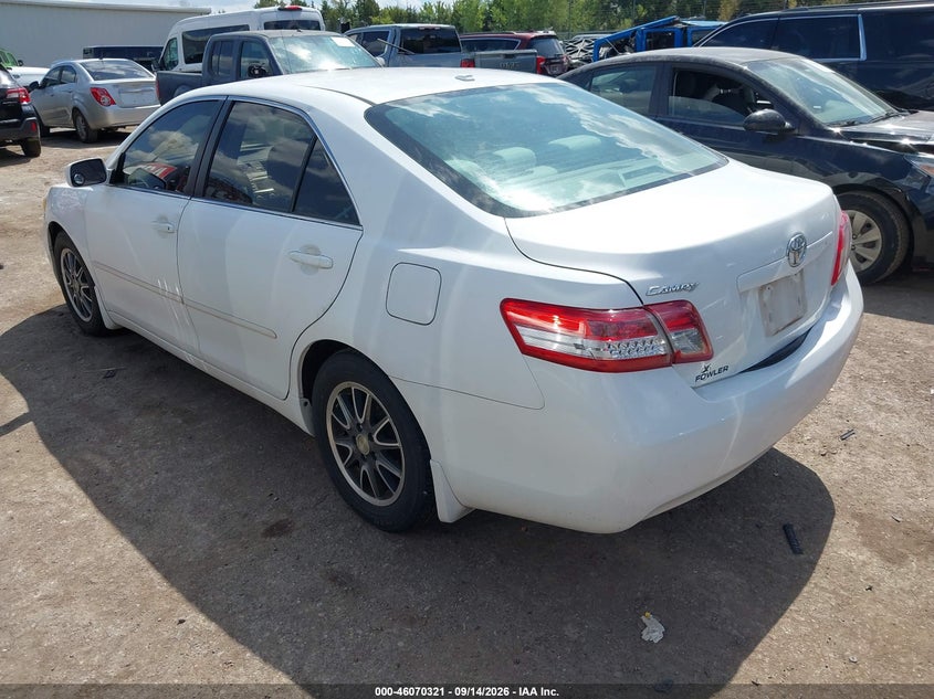 2010 TOYOTA CAMRY auction photo 3