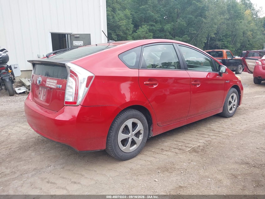 Vin: jtdkn3du8c5465853, lot: 46569868, toyota prius three 20124
