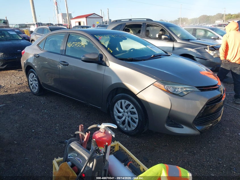 TOYOTA COROLLA - zdjęcie 1