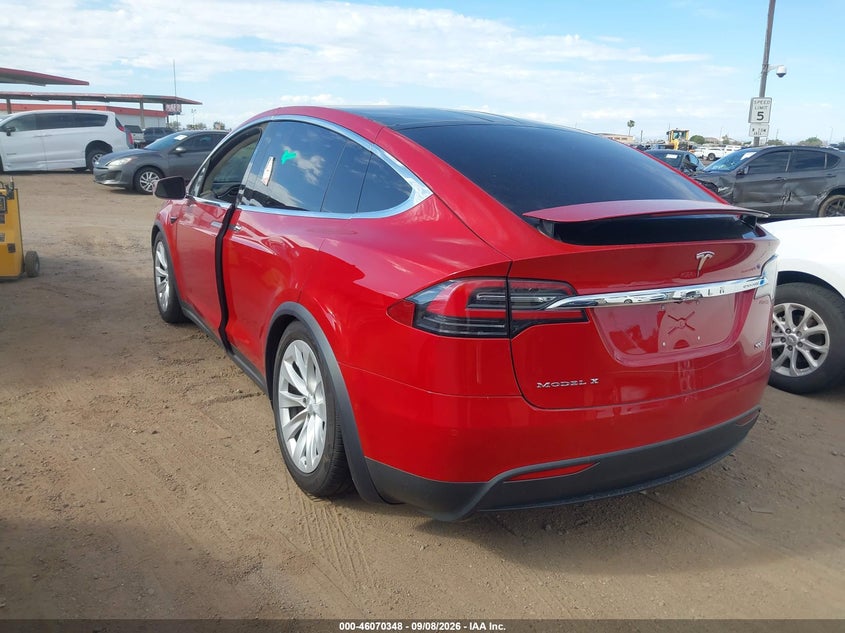Vin: 5yjxcae21hf064194, lot: 46569883, tesla model x 20173