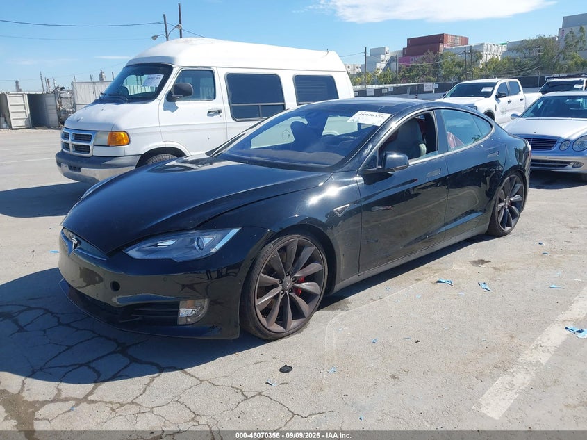 Vin: 5yjsa1h27efp63434, lot: 46569891, tesla model s p85d 20142