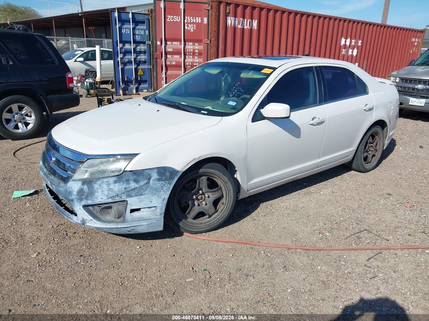 2011 Ford Fusion, Normal Wear & Tear, IAAI, VIN 3FAHP0HA6BR284089 — photo 2