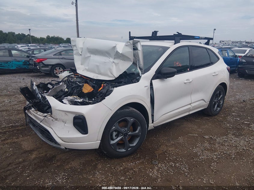 Vin: 1fmcu0mz9rub23162, lot: 46569991, ford escape st-line 20242