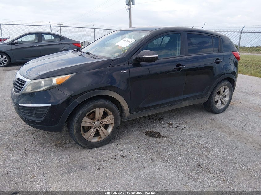 2013 KIA SPORTAGE auction photo 2