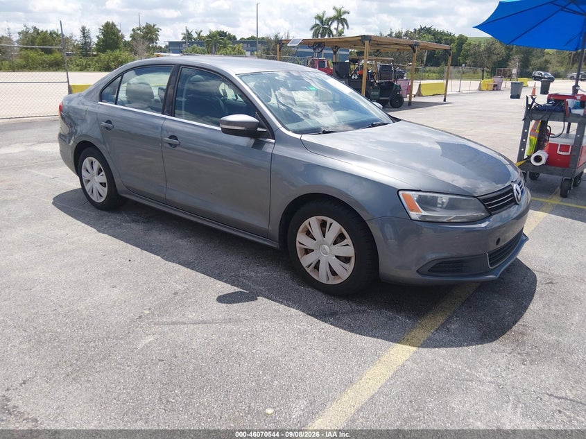 2013 VOLKSWAGEN JETTA auction photo 1
