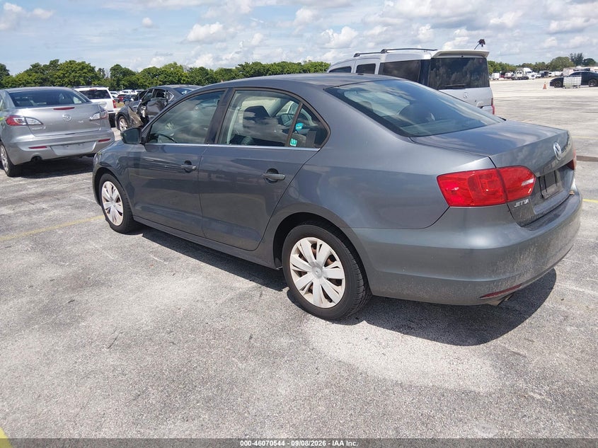 2013 VOLKSWAGEN JETTA auction photo 3