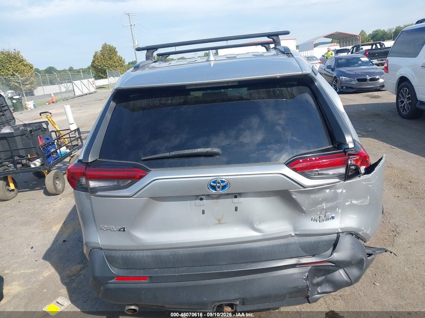 TOYOTA RAV4 HYBRID - zdjęcie 16