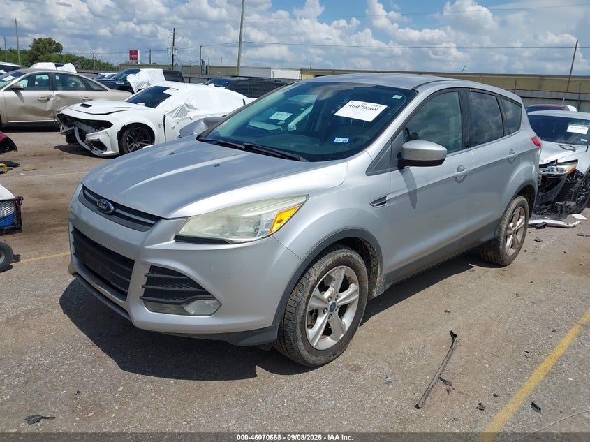 Vin: 1fmcu0g99dua80589, lot: 46570203, ford escape se 20132